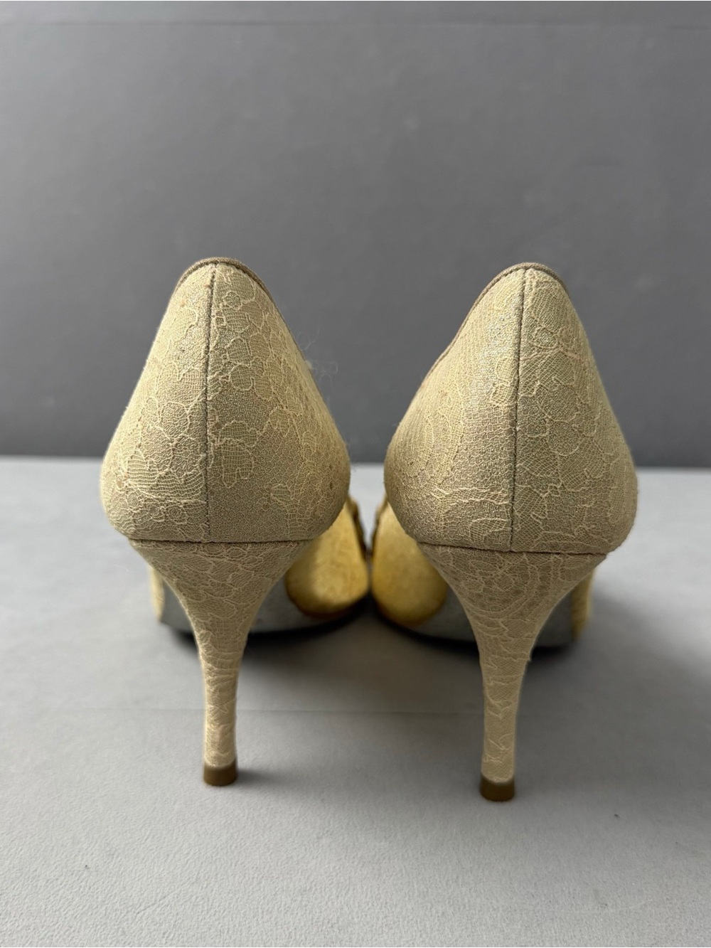 Rene Caovilla Gold Jeweled Pointed-Toe Lace Heels - Picture 4 of 5